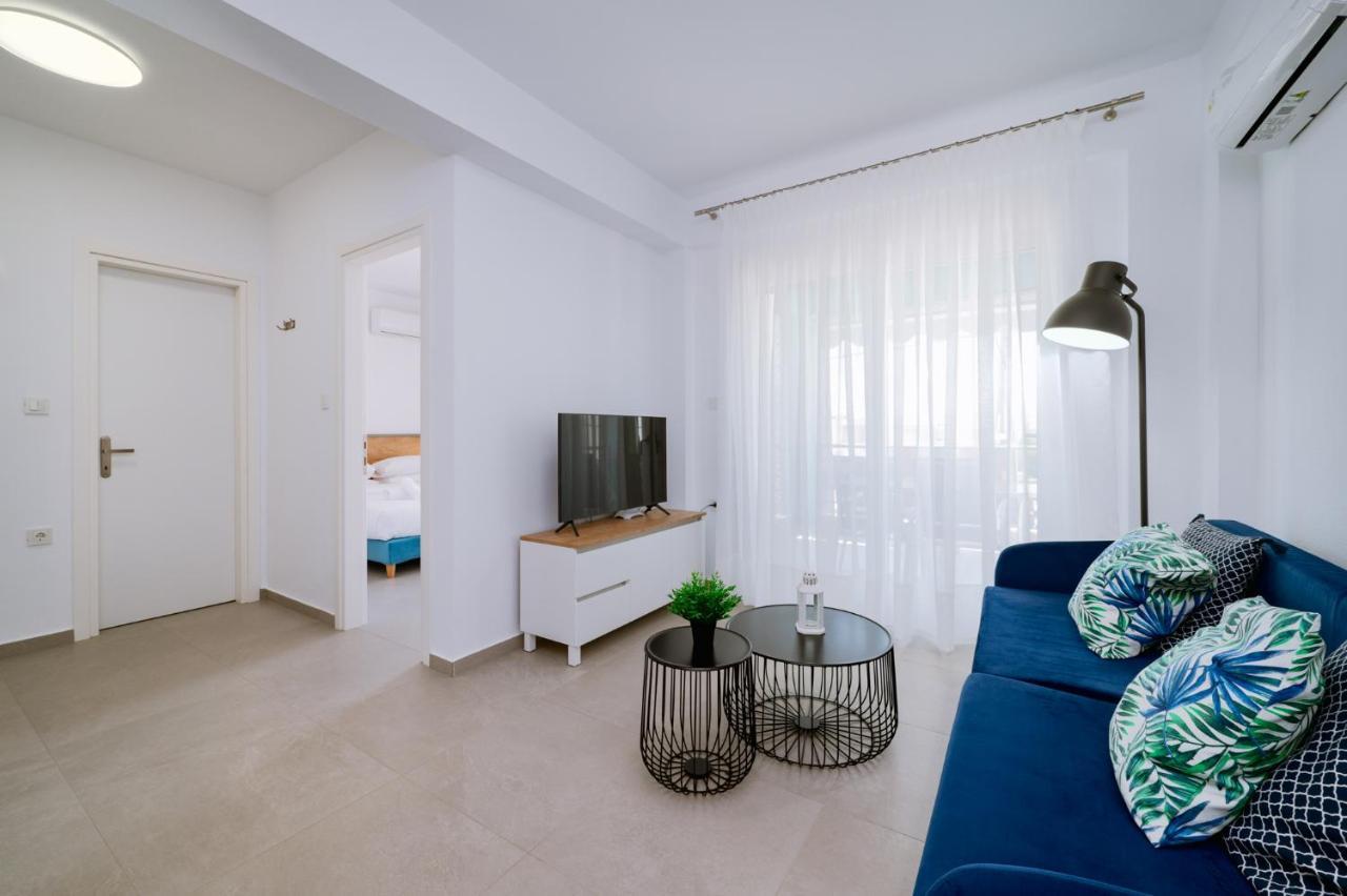 OfrínionDanai & Palm Residential Complexesアパートメント エクステリア 写真